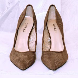 Guess Pointed Toe Pumps SZ 8 1/2 Taupe